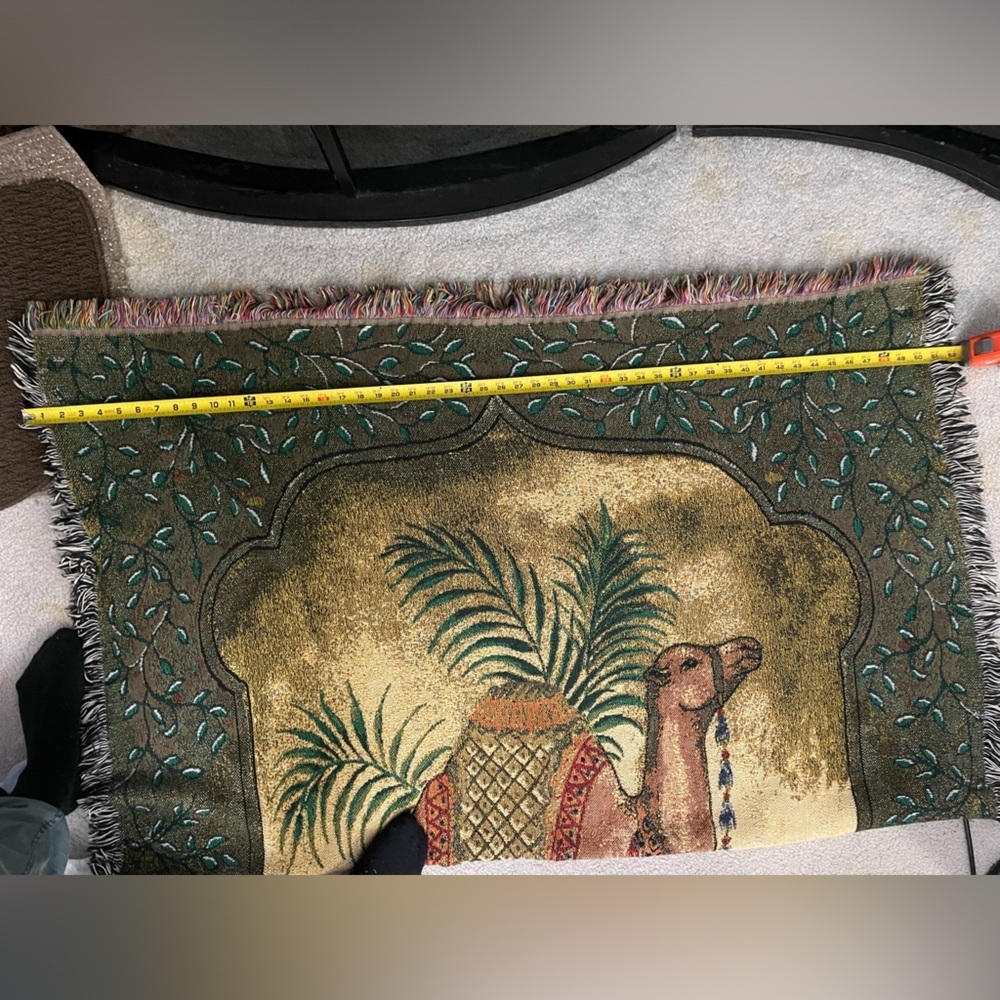 Decorative throw blanket - Picture 6 of 7